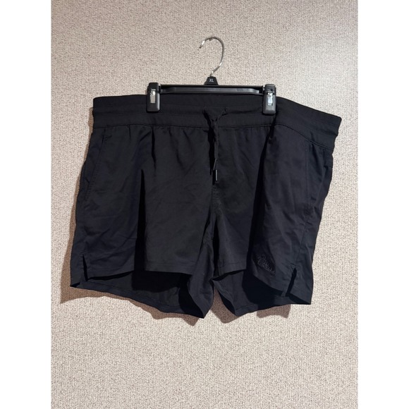The North Face Pants - The North Face Womens Aphrodite 2.0 Black Herringbone Hiking Shorts XL Regular